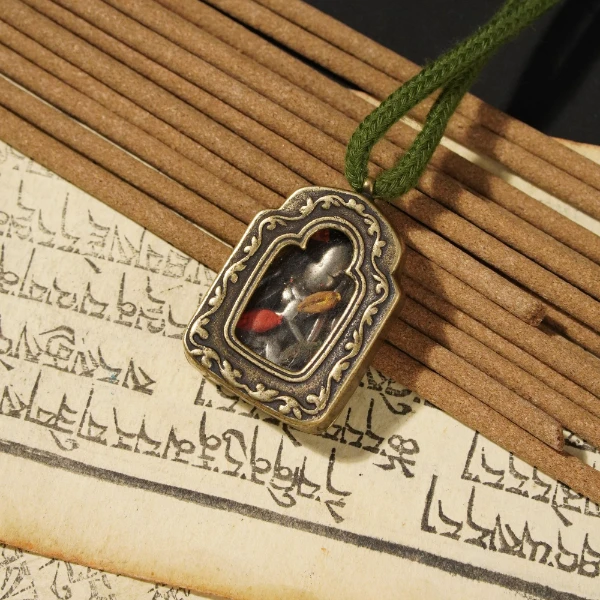 四臂观音嘎乌盒挂件/LBT3311Z/文玩老串/律宝堂