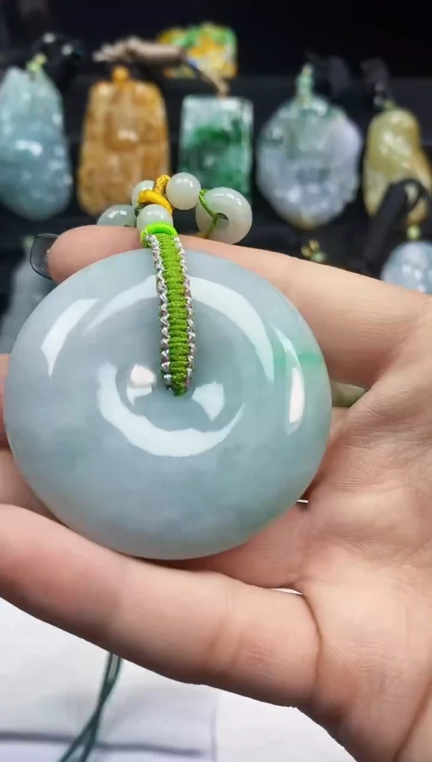 翡翠未镶嵌颈饰翡翠A货