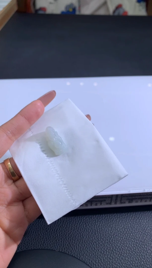 【闪购商品】定制翡翠未镶嵌翡翠