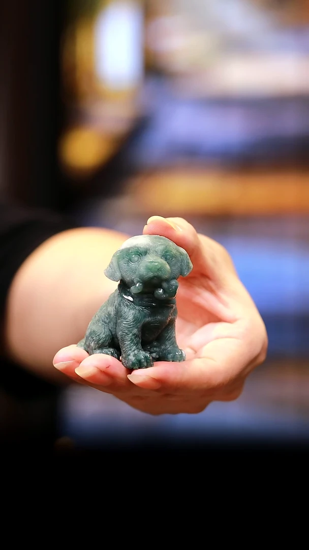 未镶嵌摆件翡翠狗