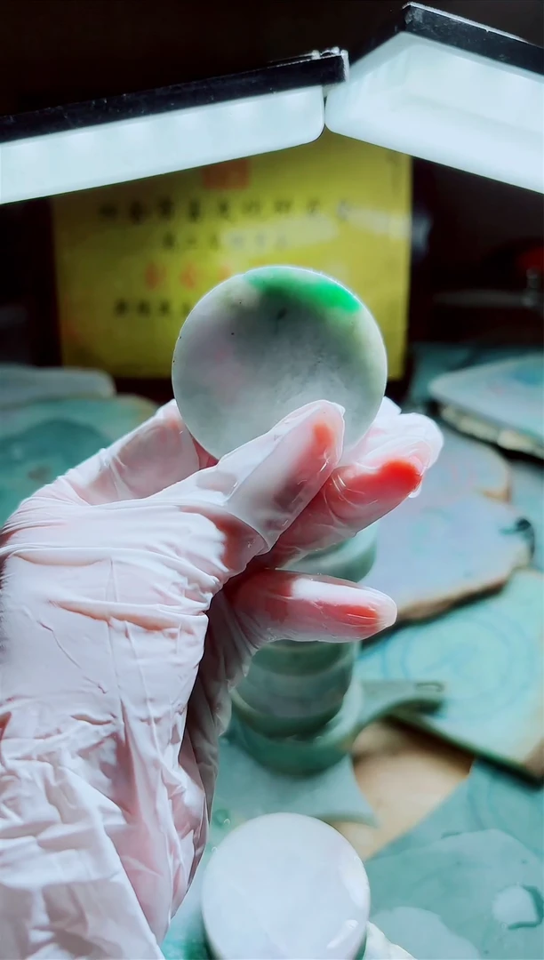 翡翠挂件未镶嵌A货曹璀731