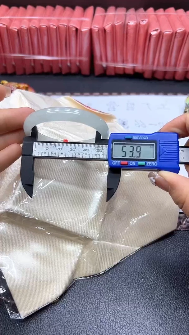 无非金属74号手镯54圈口雪