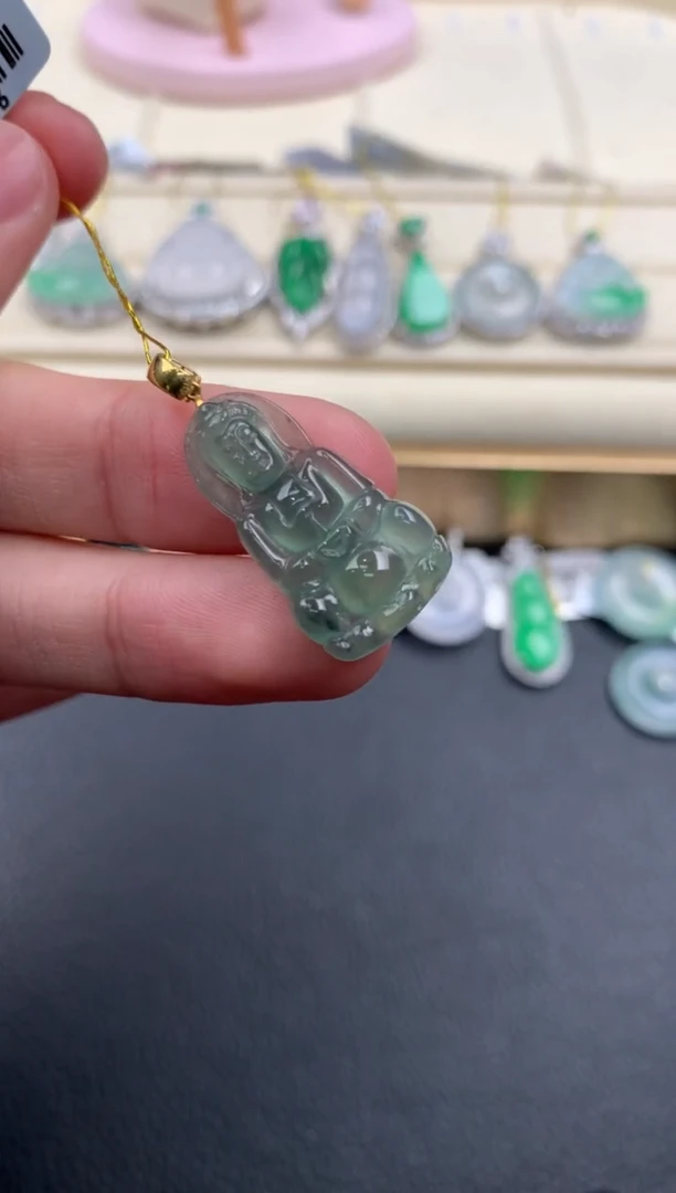 【闪购商品】翡翠颈饰18K金镶嵌A821