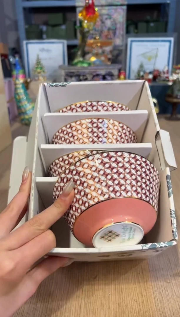 【闪购商品】杯112歌剧院饭碗套四（粉）