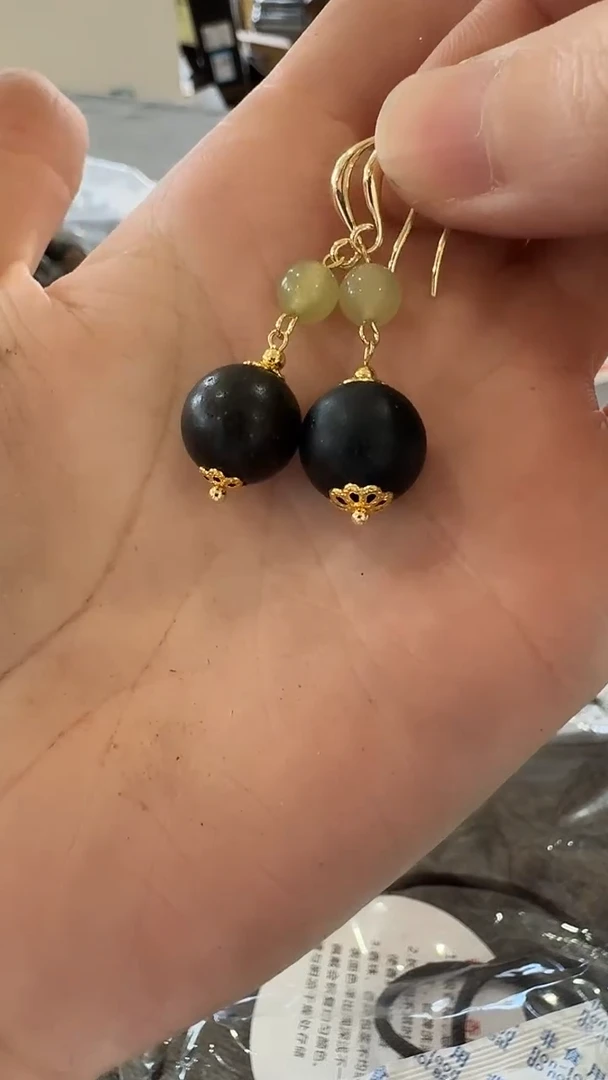 合香合香耳环挂饰