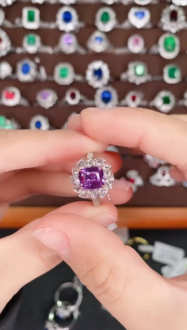 【闪购商品】彩色蓝宝石18K金戒指18K金镶嵌1