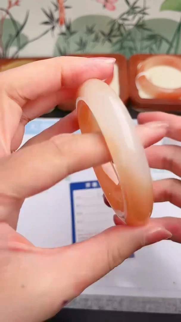 石英质玉手镯未镶嵌131