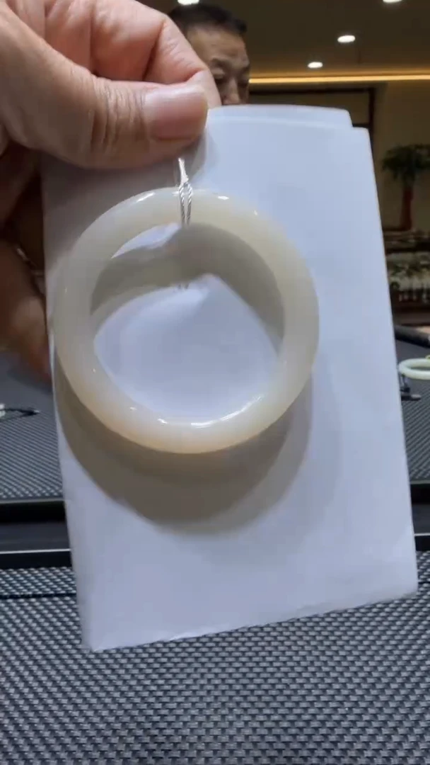 颈饰未镶嵌和田玉手镯54