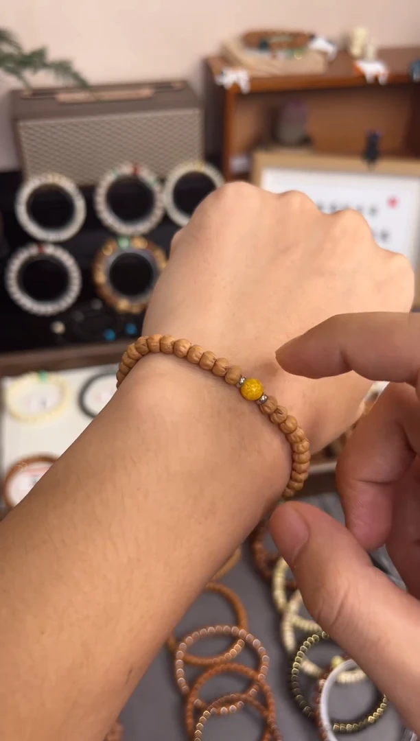 手串柏香籽/百香籽柏香籽单圈黄色漆珠手串