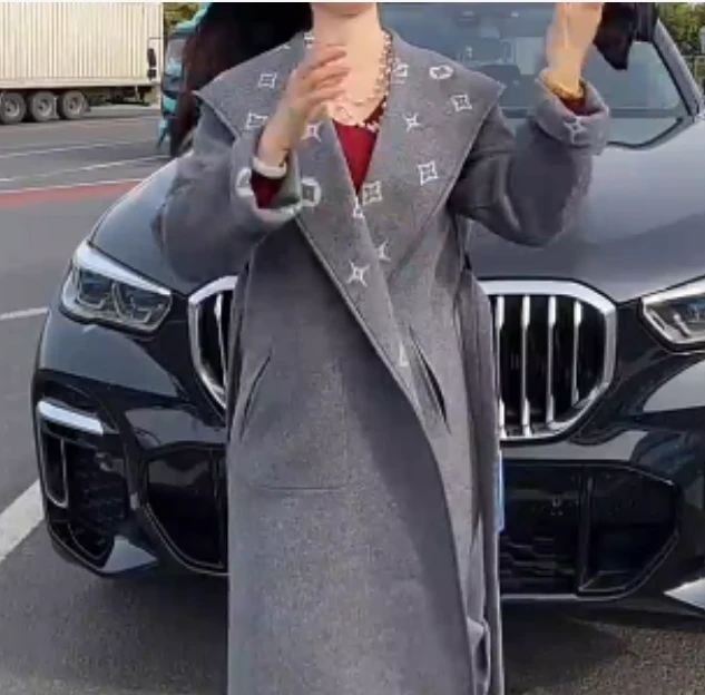 2025冬季时尚潮流百搭精品女装朵90XRE