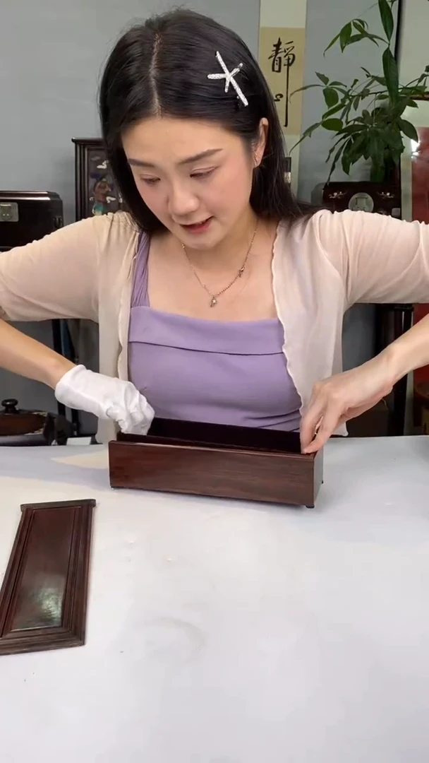 红酸枝木类端景台抽拉盒