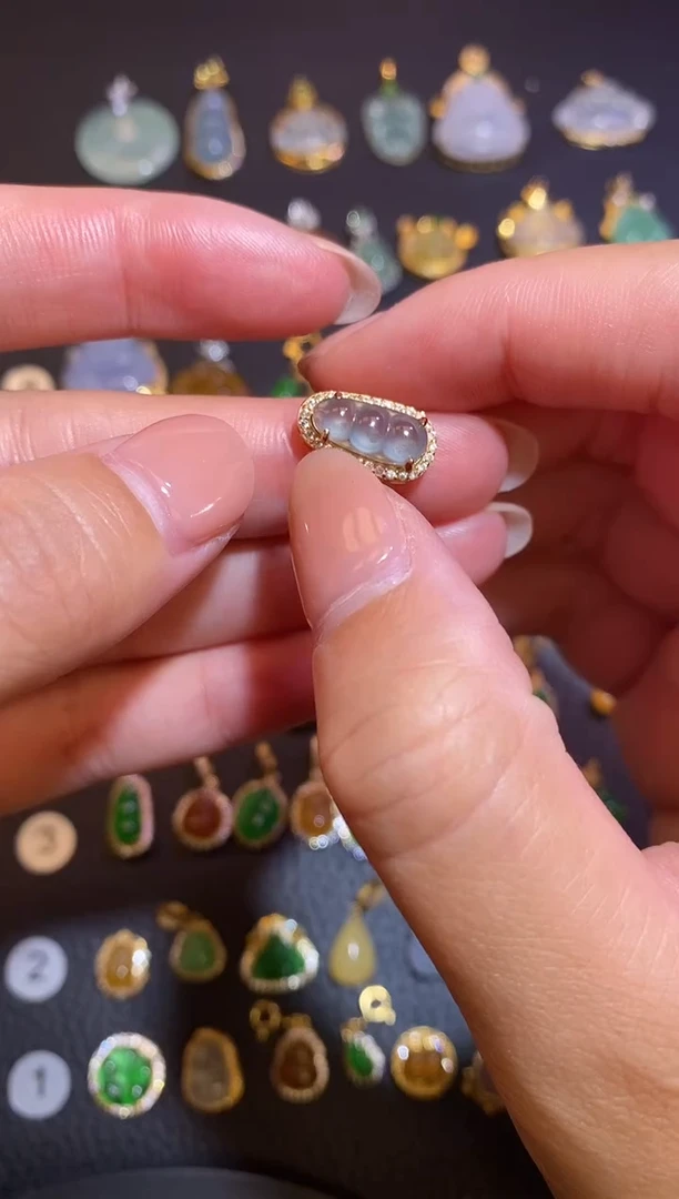 颈饰银S925镶嵌翡翠a货翡翠