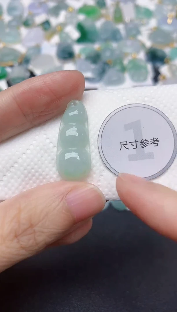 颈饰未镶嵌翡翠天然缅甸A货翡翠