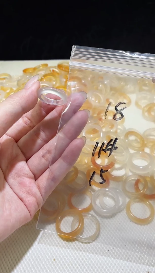 未镶嵌戒指玛瑙/玉髓18