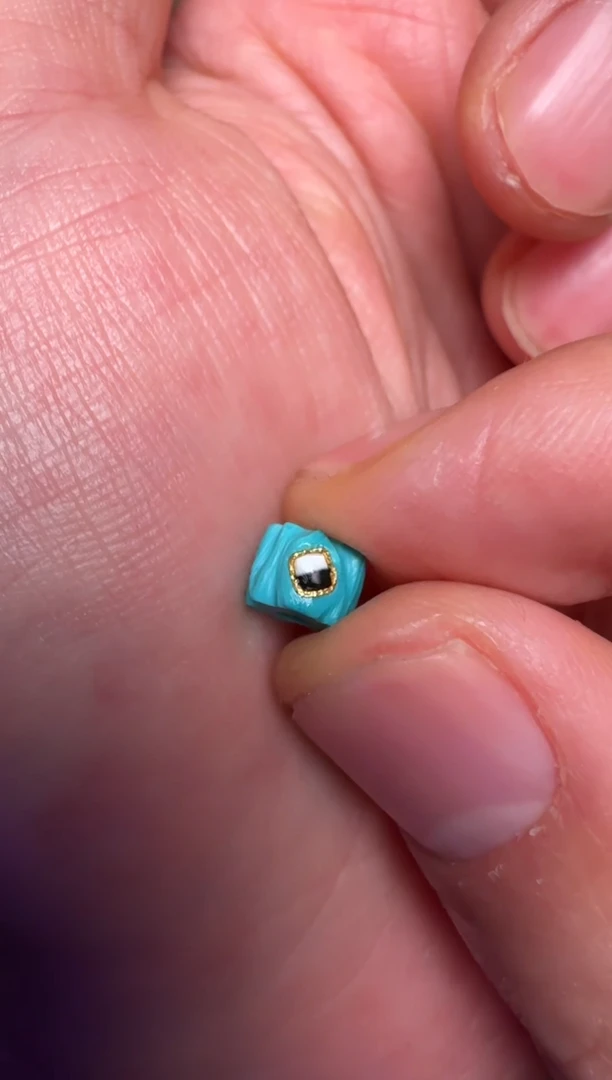 【闪购商品】绿松石颈饰未镶嵌松石雕刻单珠