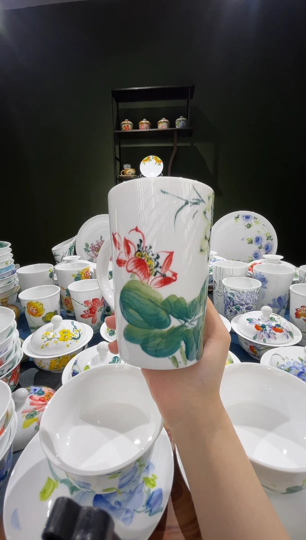 杯子景德镇高温釉下彩扎啤杯荷花