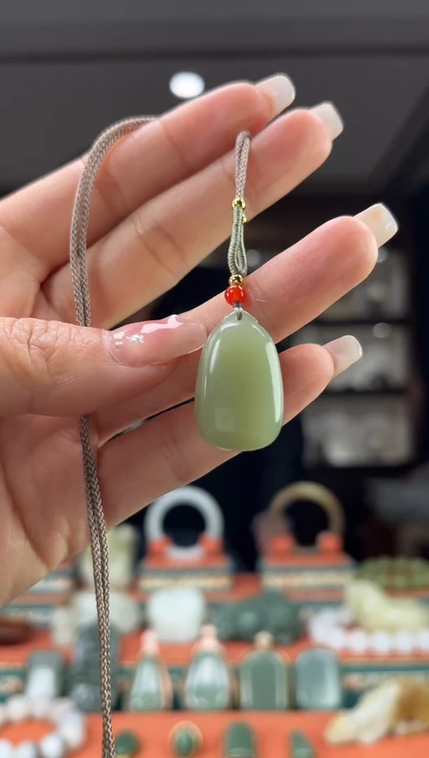 【闪购商品】和田玉颈饰未镶嵌佩佩