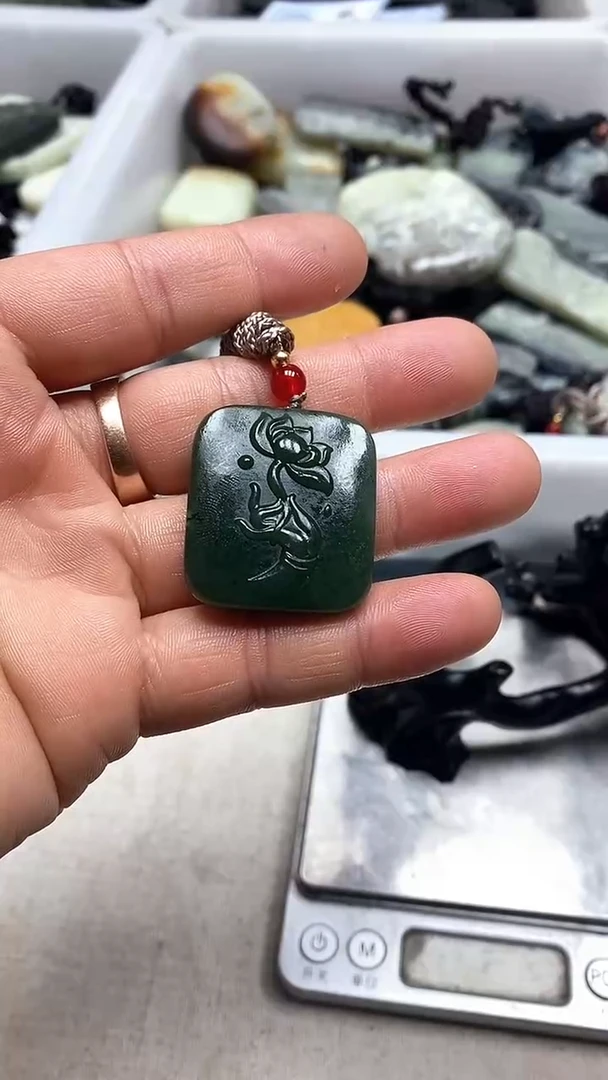 吊坠(不含链)未镶嵌和田玉1
