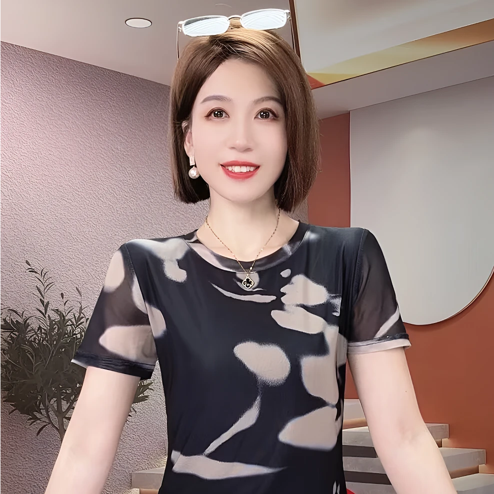 母亲节五一旅游出街衣服女T恤显瘦花色圆领打底衫夏气质时尚印花