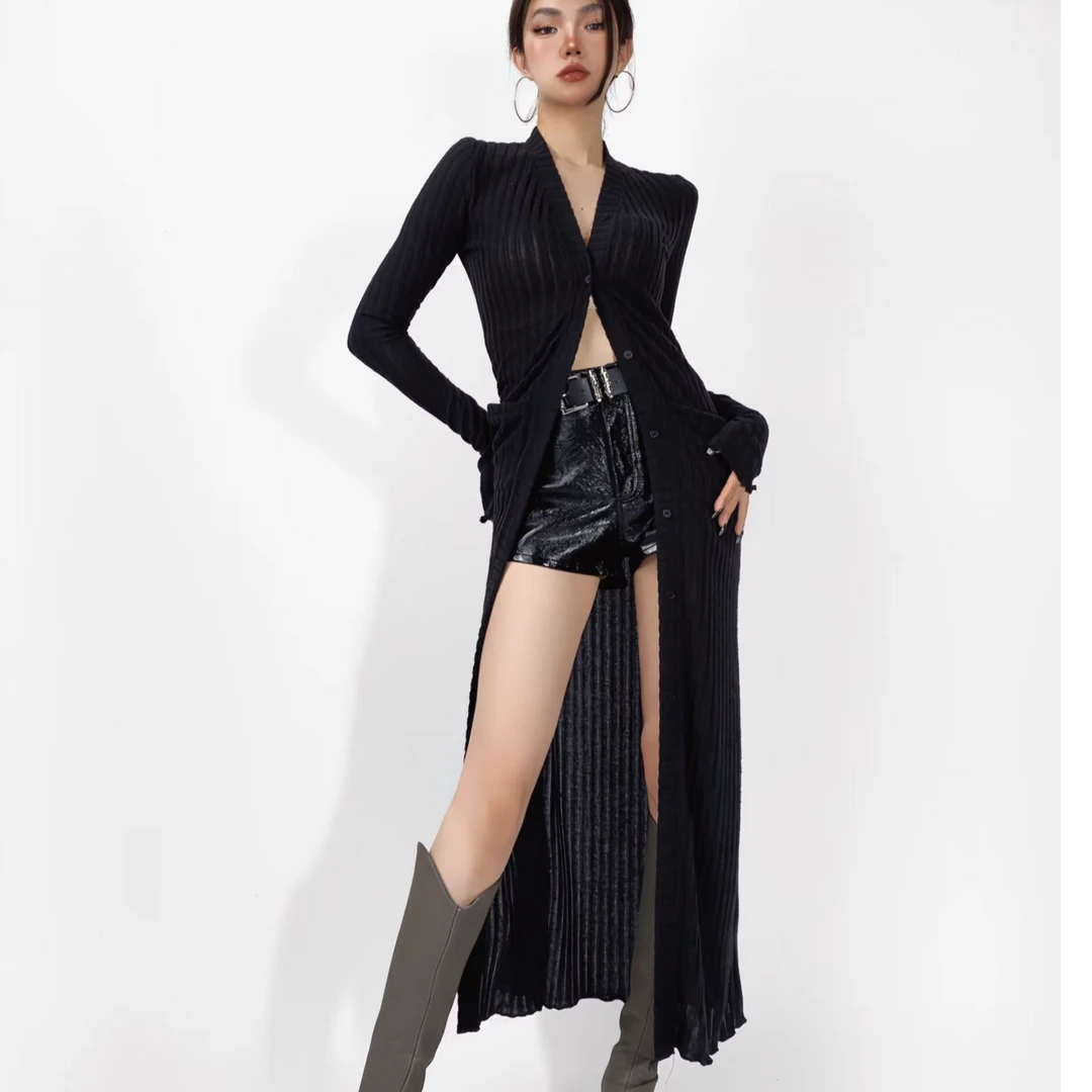 黑色V领中长款针织开衫女2025新款气质收腰连衣裙外搭外套