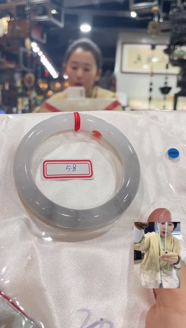未镶嵌手镯翡翠30