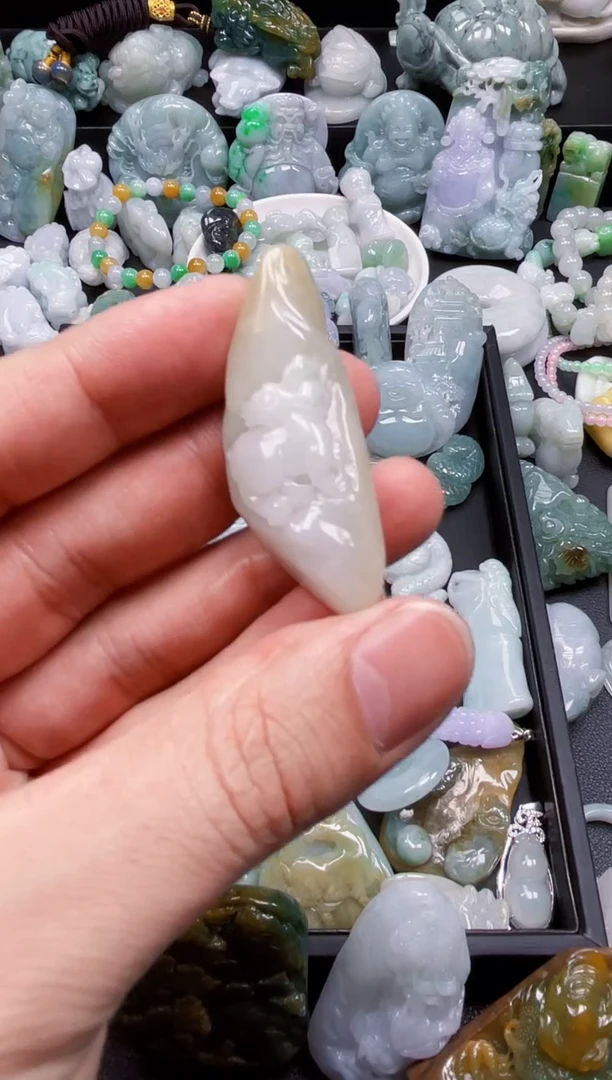 翡翠未镶嵌颈饰天然翡翠a货