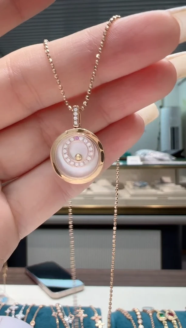 【闪购商品】钻石吊坠(不含链)18K金镶嵌钻石转转球吊坠K红