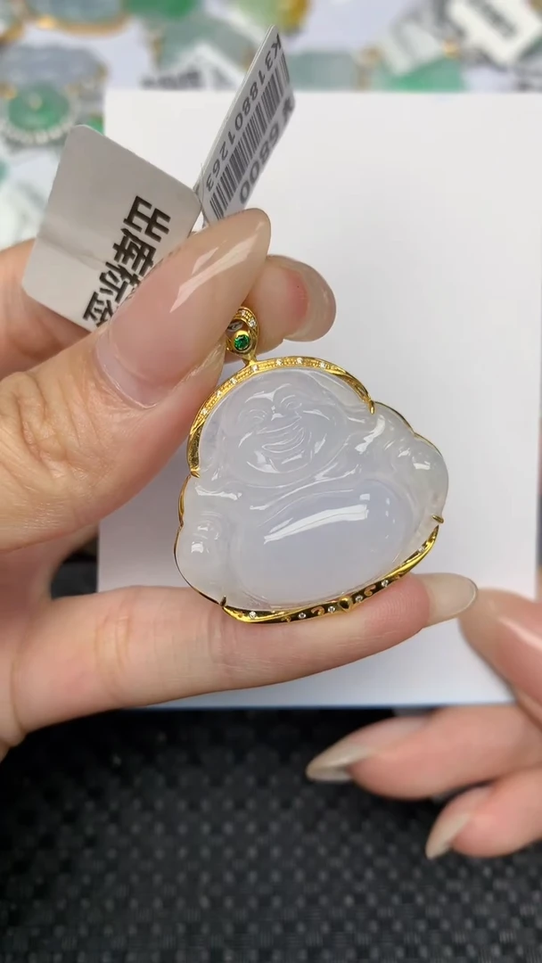 翡翠18K金镶嵌颈饰天然翡翠a货