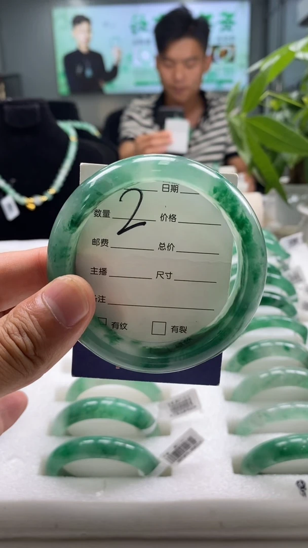 未镶嵌手镯石英质玉大*头55+2