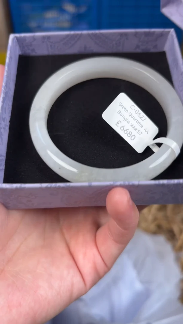 未镶嵌手镯石英质玉C0627