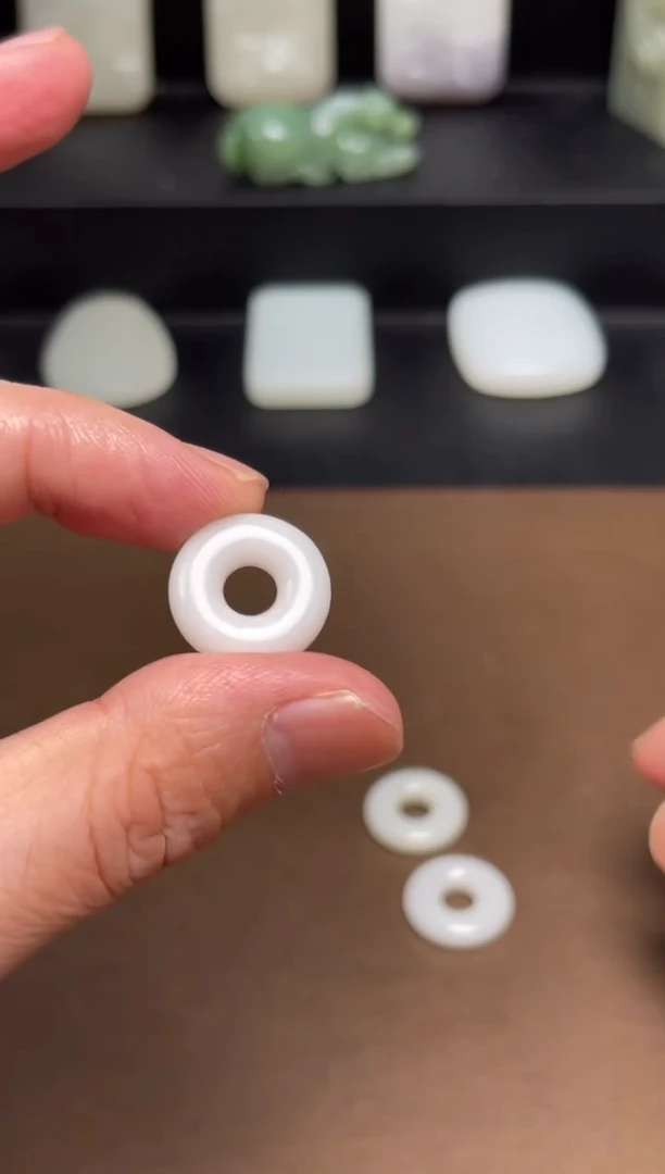 和田玉未镶嵌颈饰4 通