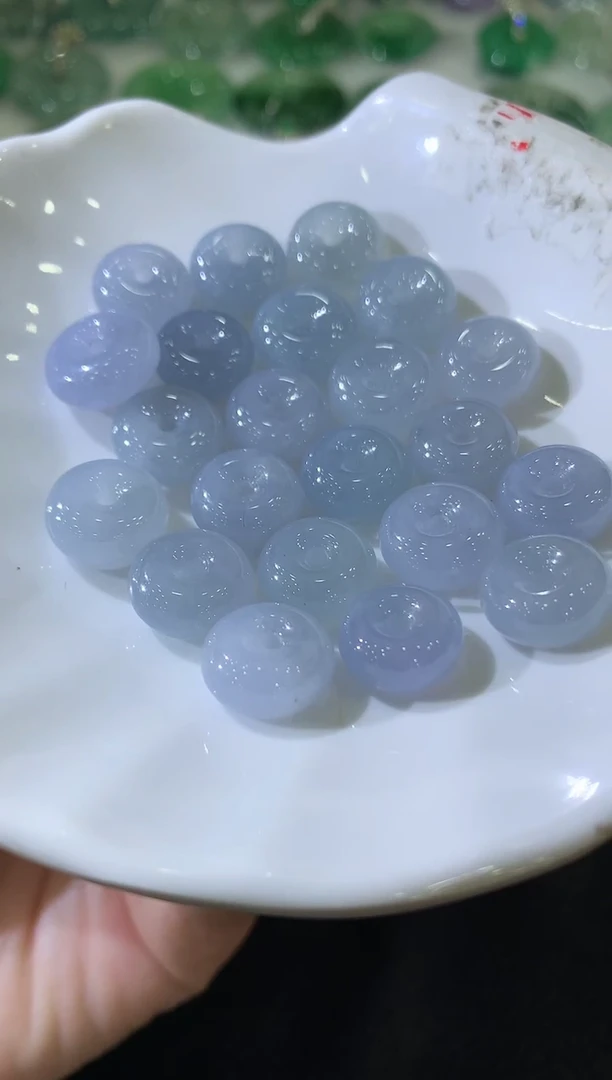 翡翠未镶嵌吊坠(不含链)A1 多样性发货一件