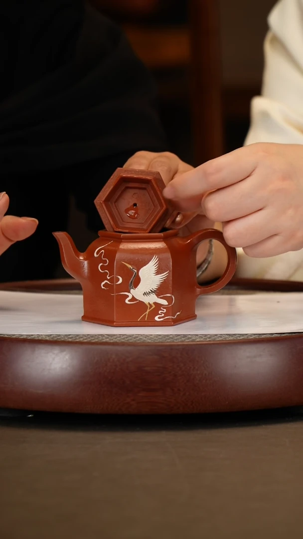 【闪购商品】紫砂茶壶【杨建英】朱泥六方宫灯   230CC