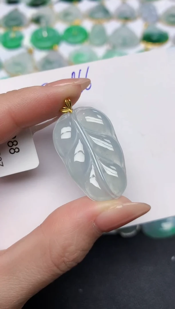 颈饰18K金镶嵌翡翠天然缅甸A货翡翠百元以上9元证书费自理