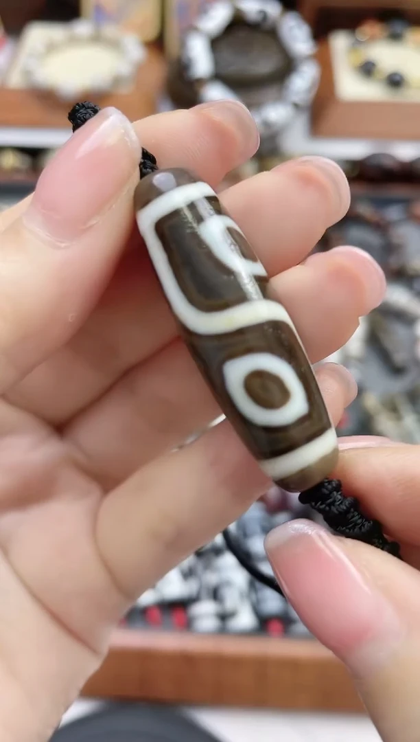 玛瑙/玉髓珠珠未镶嵌老料佛心四眼