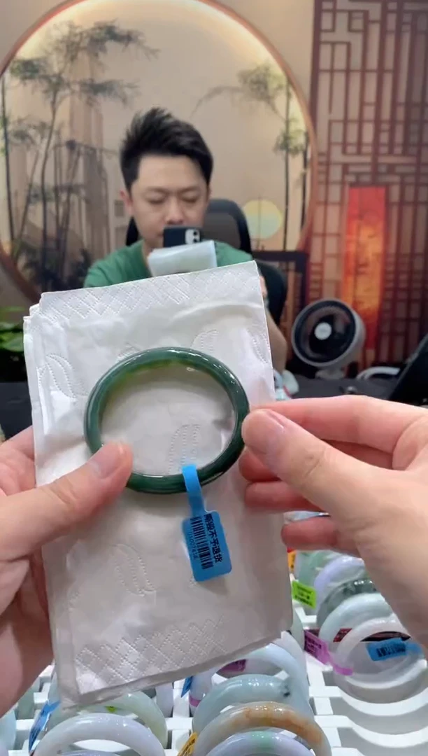 未镶嵌手镯翡翠000078316