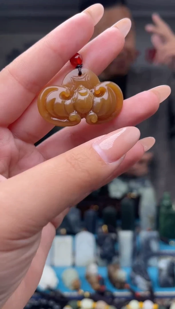 未镶嵌和田玉挂件1