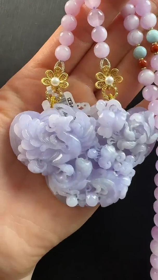 颈饰未镶嵌翡翠凤牌