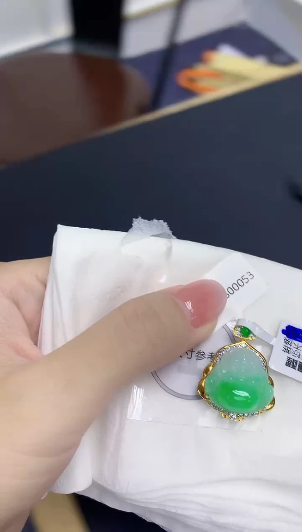 颈饰未镶嵌翡翠天然缅甸翡翠A货百元以上9元证书费自理