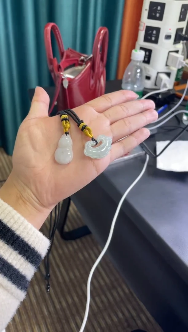 【闪购商品】翡翠挂件未镶嵌多样性发一件