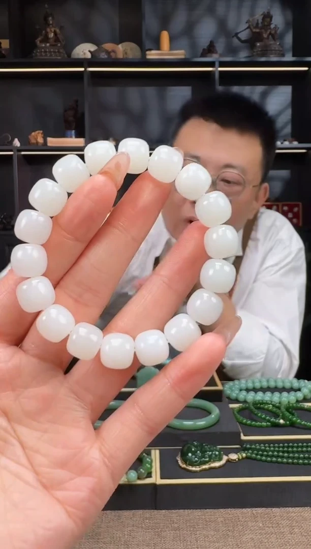 【闪购商品】和田玉1未镶嵌12mm俄老型手串