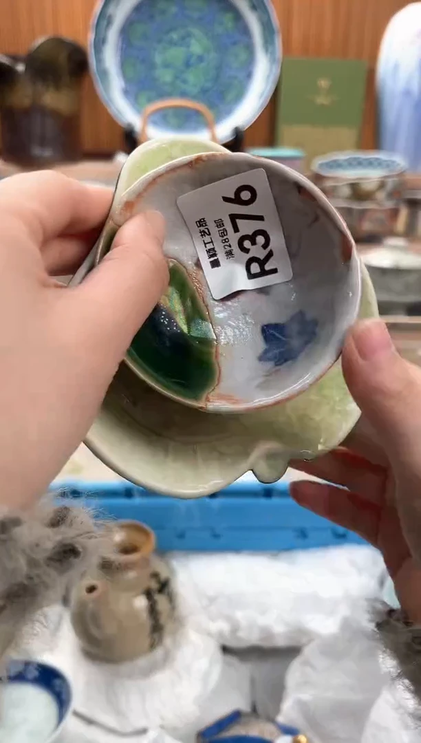 瓷片t****宝376R满28包邮 不满找客服延迟发货