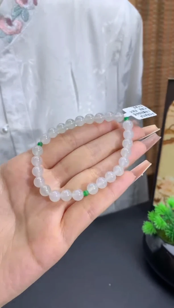 未镶嵌手链翡翠洒乌鸡 卡6.8mm