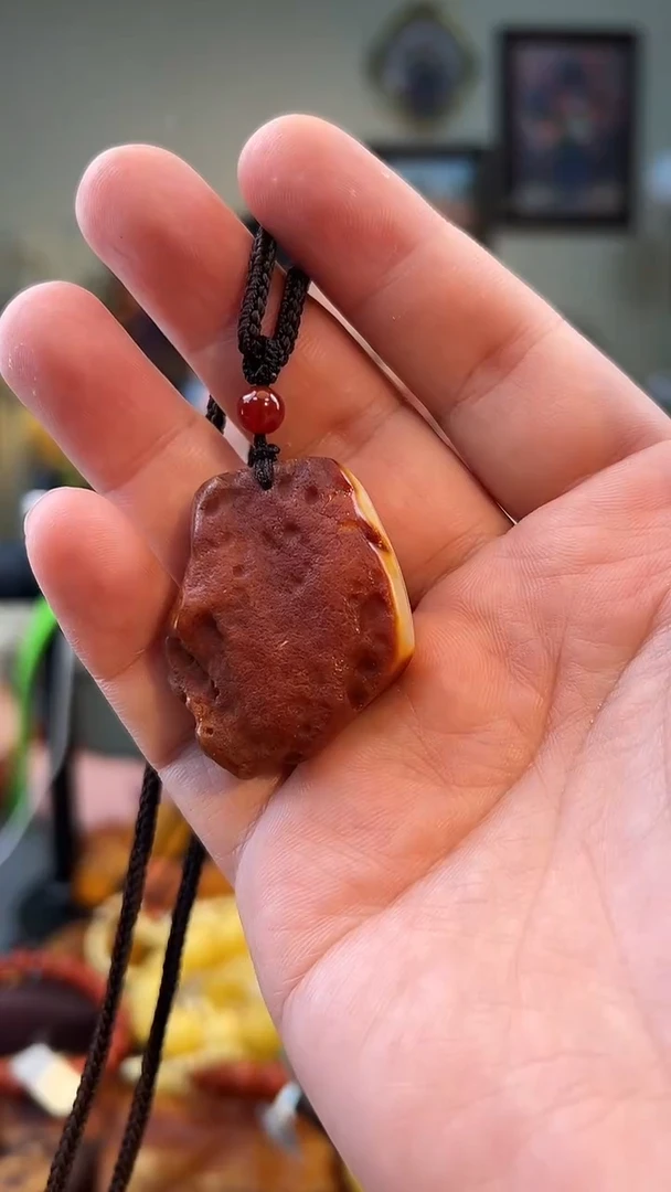 琥珀颈饰未镶嵌吊坠