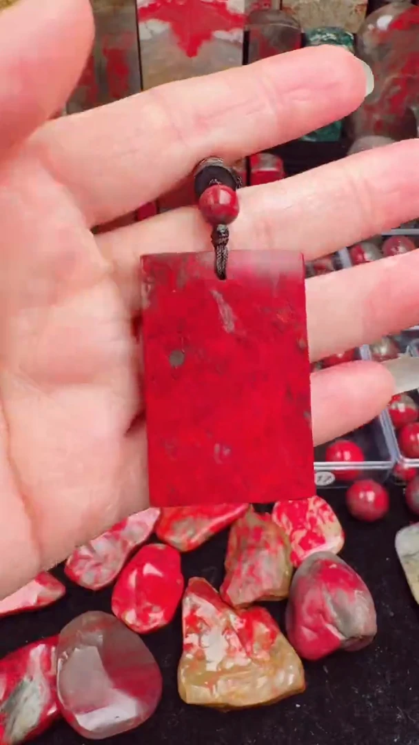 昌化鸡血石昌化鸡血石平安无事牌