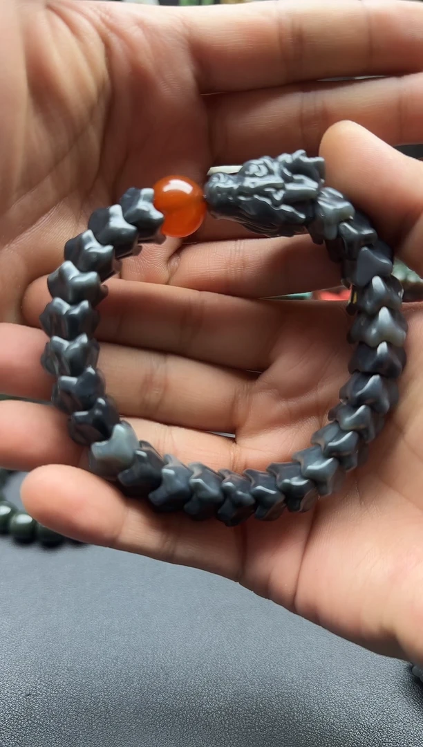 未镶嵌手链和田玉带状青花龙行天下招财手链