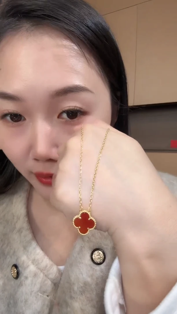 【闪购商品】玛瑙/玉髓套链18K金镶嵌红色k黄，四叶草套链GHJ