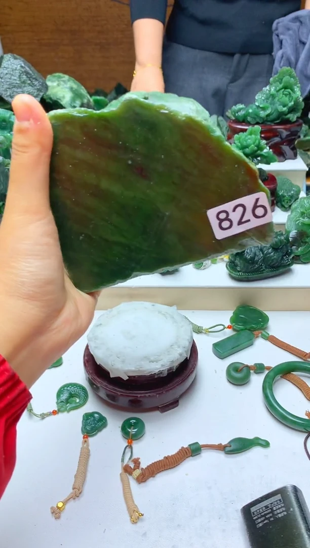 未镶嵌和田玉摆件1