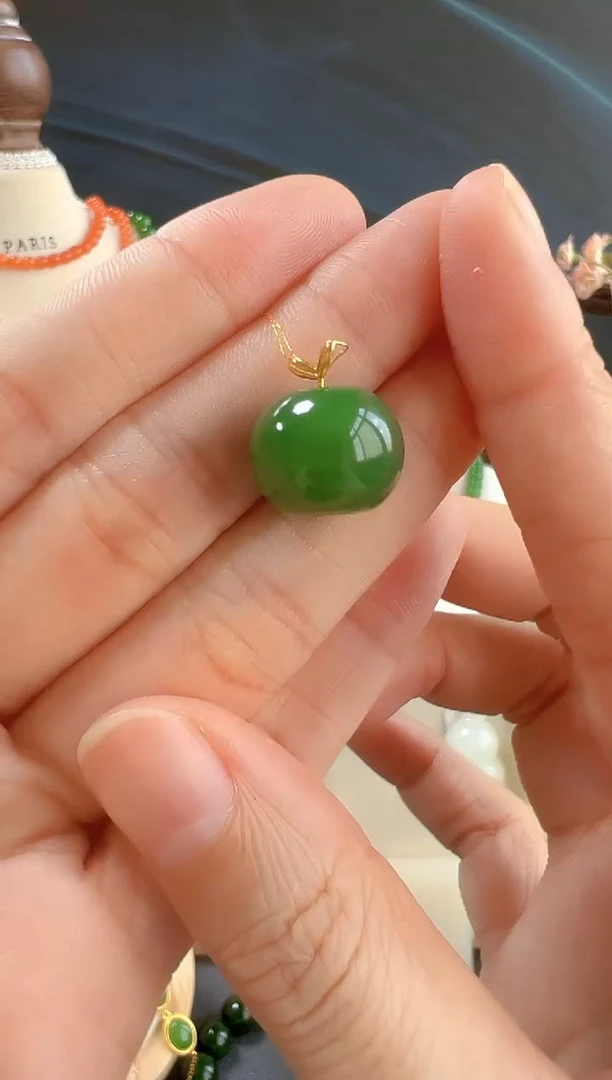 颈饰18K金镶嵌和田玉/支持复检/多样性发一cg