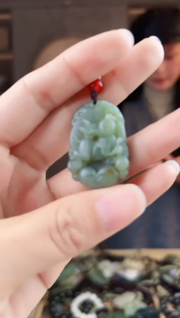 颈饰未镶嵌和田玉拍一发一，多样性发货